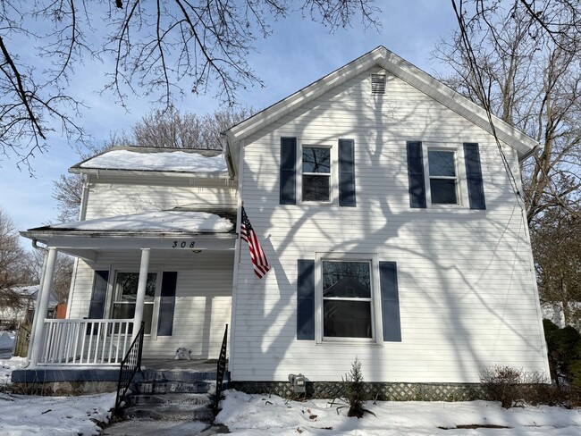 property at 308 E Argyle St