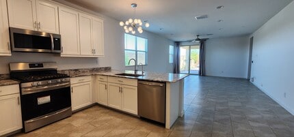 2192 W Sierra Sunset Trl in Phoenix, AZ - Foto de edificio - Building Photo