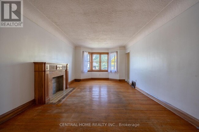 1650 King St E in Hamilton, ON - Building Photo - Building Photo