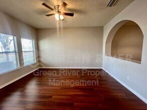 5285 Brighton Park Ln in Jacksonville, FL - Building Photo - Building Photo