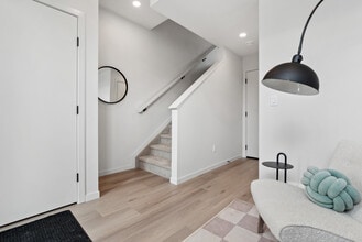 Linden Park at Erin Ridge North in St. Albert, AB - Building Photo - Building Photo