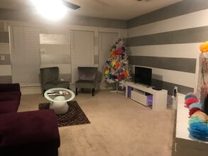 87 Cypress Grove Ct in New Orleans, LA - Building Photo - Building Photo