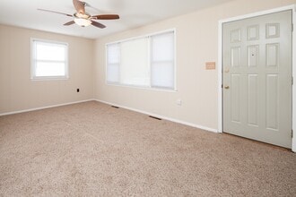 203 Bluefield Rd in Newark, DE - Building Photo - Building Photo