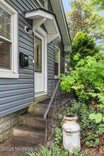 54 Allen St in Rumson, NJ - Building Photo - Building Photo