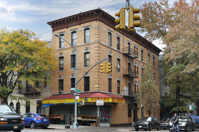 607 53rd St in Brooklyn, NY - Foto de edificio - Building Photo