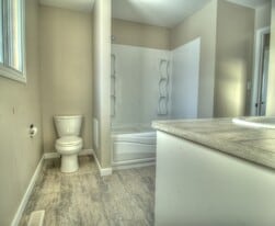 1703-142A 42a St in Vernon, BC - Building Photo