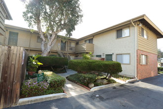 Brightwood Apartments in Chula Vista, CA - Building Photo - Building Photo