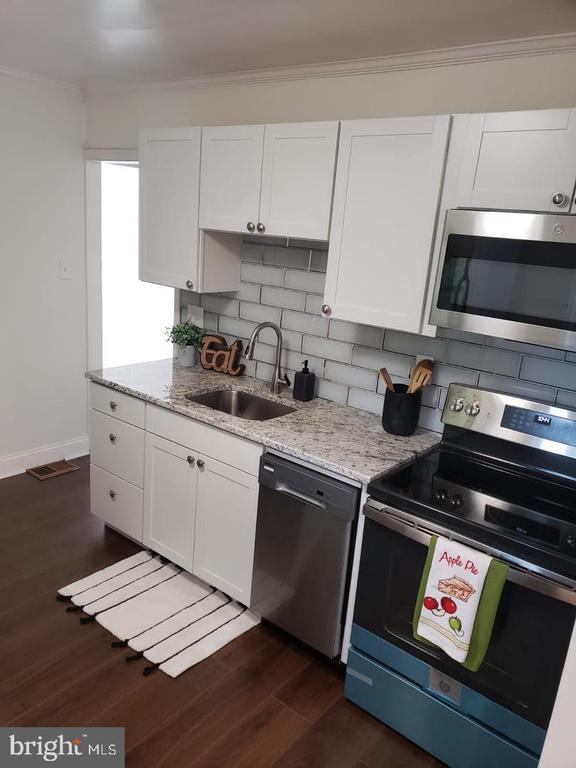 11515 Goodloe Rd in Silver Spring, MD - Building Photo - Building Photo