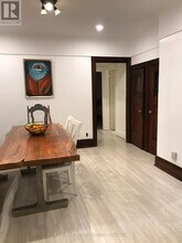 265 Garden Ave in Toronto, ON - Building Photo - Building Photo