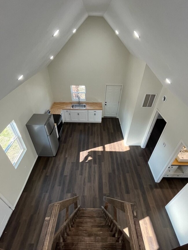 564 Polk St in Lebanon, MO - Building Photo - Building Photo