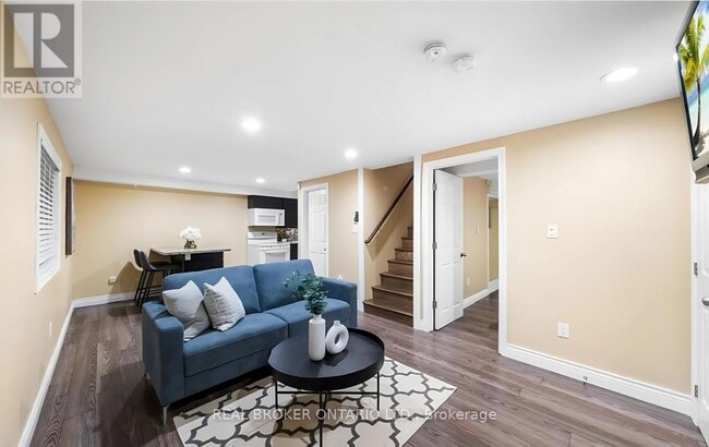 property at 10 Annamaria Dr
