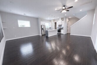 10806 Warwana Rd in Houston, TX - Building Photo - Building Photo