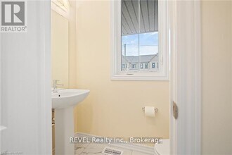 71 Sun Hvn Ln in Thorold, ON - Building Photo - Building Photo