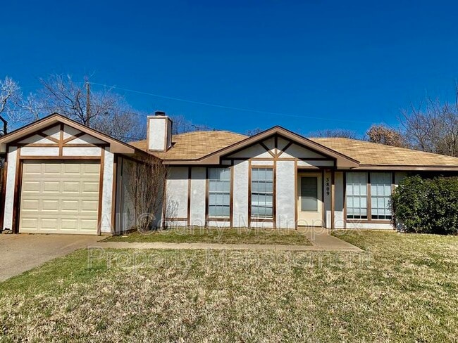 property at 3809 Tamarron Ln