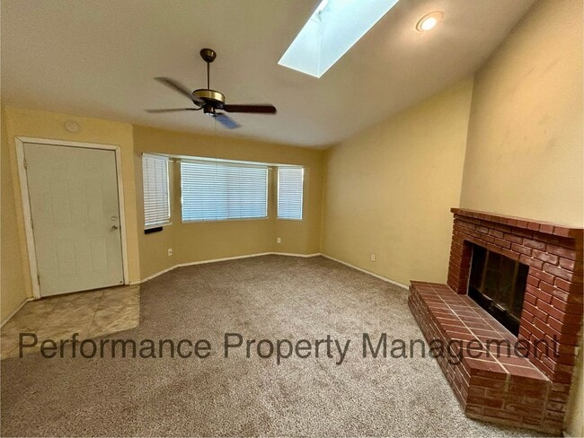 4611 Gardenwood Ln in Bakersfield, CA - Building Photo - Building Photo