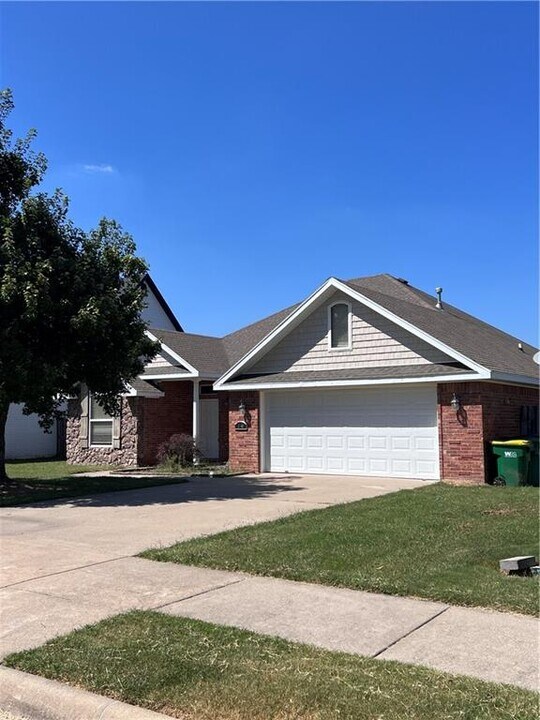3946 Orleans Ave in Springdale, AR - Building Photo