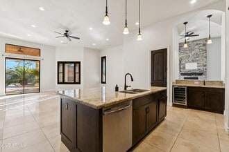 11407 E Bellflower Ct in Chandler, AZ - Foto de edificio - Building Photo