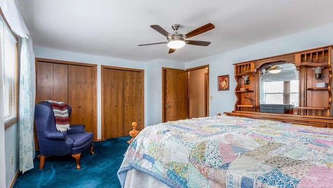 3239 S Hemlock Ln in Appleton, WI - Building Photo - Building Photo