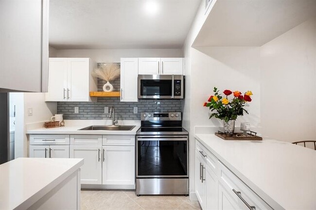 property at 927 NE 199th St