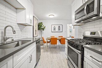 Kling Trio Apartments in Valley Village, CA - Building Photo - Building Photo