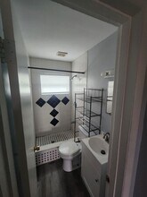 202 Caroline St, Unit 206 in Cape Canaveral, FL - Foto de edificio - Building Photo
