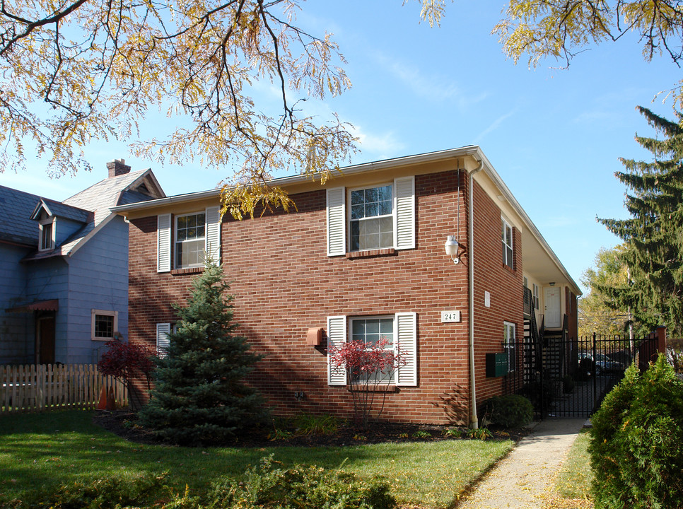 247 S 18th St in Columbus, OH - Building Photo