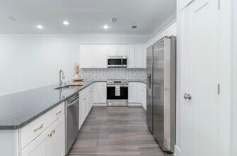 106 Pentecost Wy in Fort Walton Beach, FL - Building Photo - Building Photo