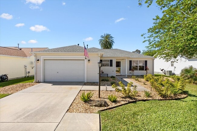 property at 17076 SE 96th Chapelwood Cir