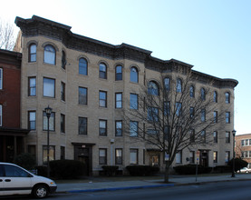 141-145 Cabot St in Holyoke, MA - Building Photo - Building Photo