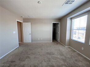5587 Lushan St in Las Vegas, NV - Building Photo - Building Photo