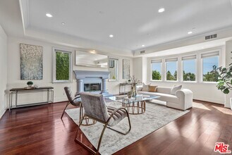 2997 Beverly Glen Cir in Los Angeles, CA - Building Photo - Building Photo