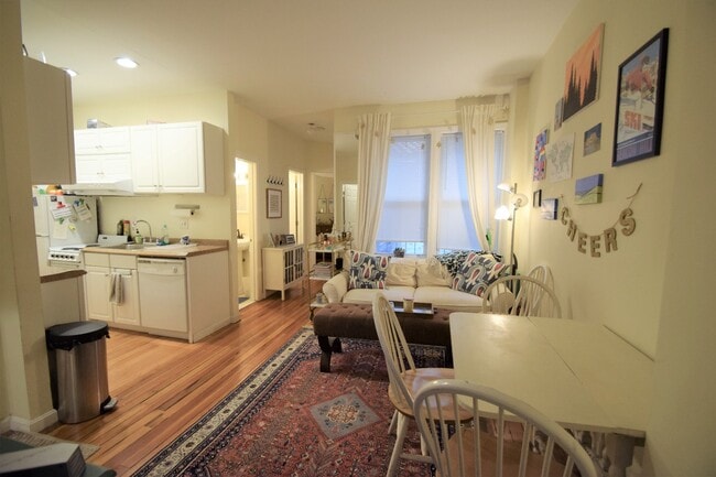7 Grove St, Unit 2