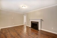 1319 E Bolton St in Savannah, GA - Building Photo - Building Photo