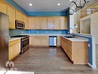 26088 E Geddes Pl in Aurora, CO - Building Photo - Building Photo