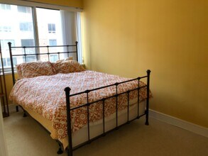800 4th St SW in Washington, DC - Building Photo - Building Photo