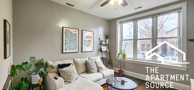 property at 1817 N Marshfield Ave