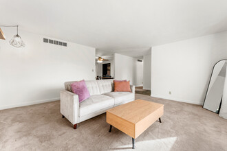 614 Lawrence Ave in Boise, ID - Building Photo - Building Photo