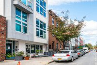 218 N 8th St in Brooklyn, NY - Foto de edificio - Building Photo