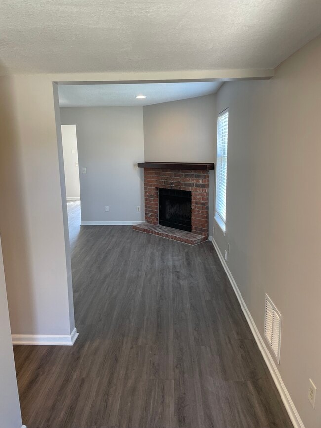 5623 NW 66th Terrace in Kansas City, MO - Building Photo - Building Photo