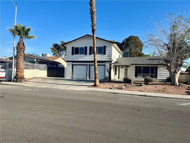 property at 3914 El Paso Dr