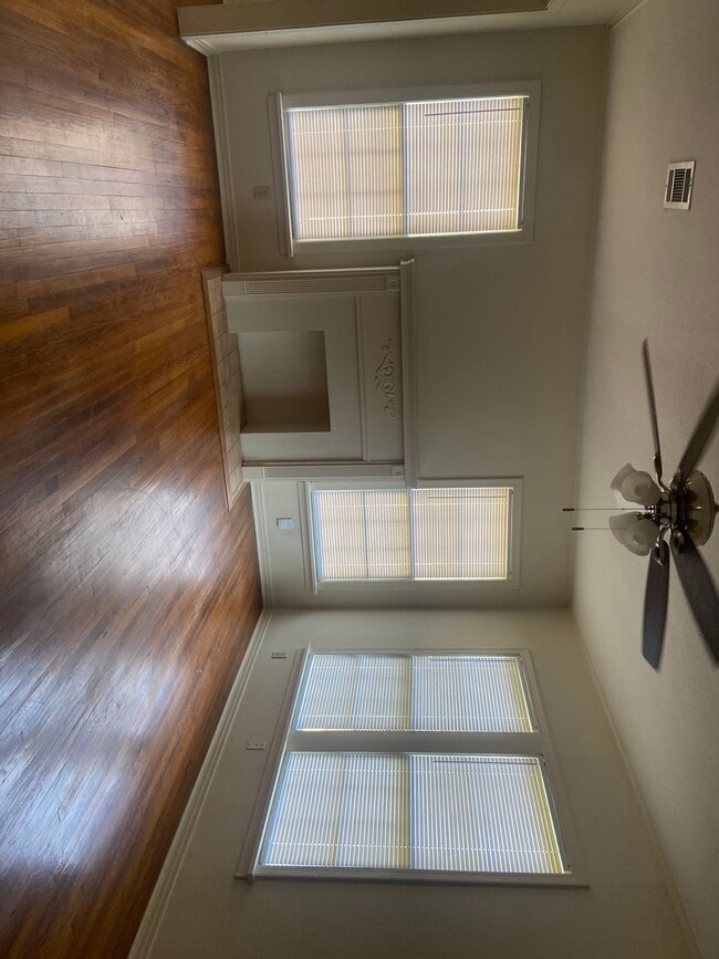 153 E Elmwood St in Shreveport, LA - Building Photo - Building Photo
