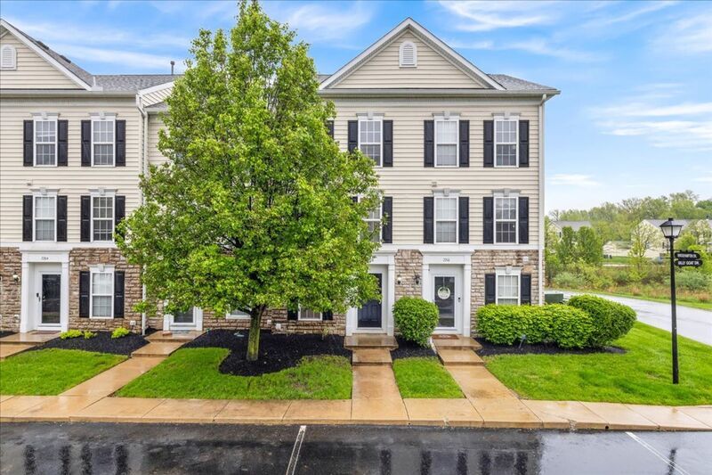 7208 Billy Goat Dr in New Albany, OH - Building Photo