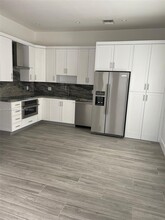 2426 SW 25th St, Unit 2426 in Miami, FL - Building Photo - Building Photo