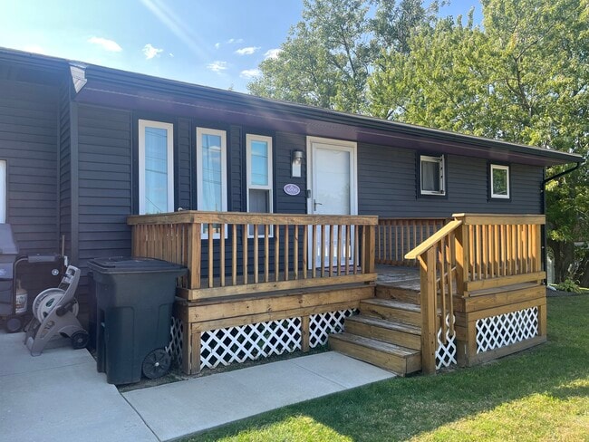 4006 Essex Ave in Erie, PA - Foto de edificio - Building Photo