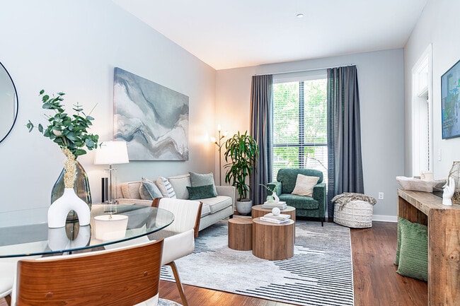 Pine Street Flats in Nashville, TN - Building Photo - Building Photo