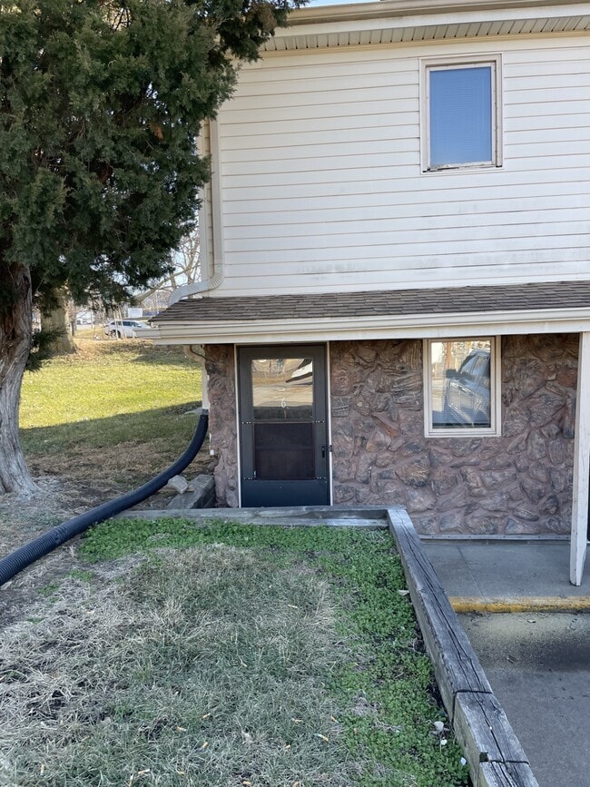 302 Galvin Rd N, Unit 6