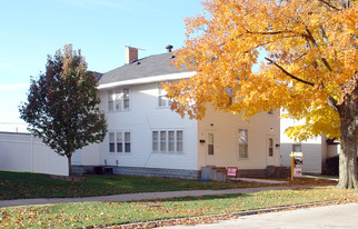 318-320 N West St in Lebanon, IN - Building Photo