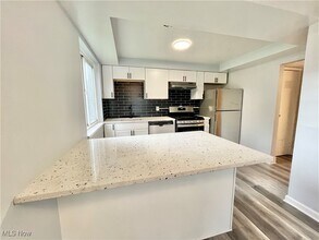 2868 Noble Rd in Cleveland Heights, OH - Building Photo - Building Photo