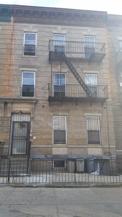 1930 Pacific St in Brooklyn, NY - Foto de edificio