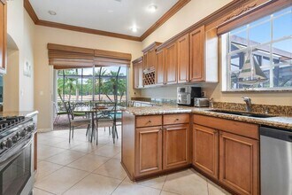 8161 Quail Meadow Way in West Palm Beach, FL - Foto de edificio - Building Photo